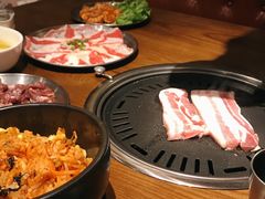 传统石锅拌饭-·缸桶屋·韩式牛肋条自助烤肉(西湖D11店)