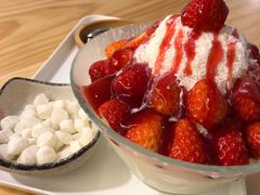 草莓牛奶冰-ICEPOPO MILK(玉兰店)