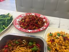 -江城燕子大排档(江汉路步行街店)