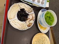 -楼外楼大刀肉传统火锅(西安大路店)