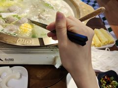 -天成·潮州牛肉脆肉鱼生蚝自助火锅