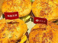 -必胜客(砂之船中东奥莱店)