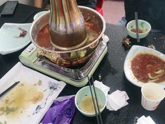 -撒拉人家.酸菜牦牛肉火锅