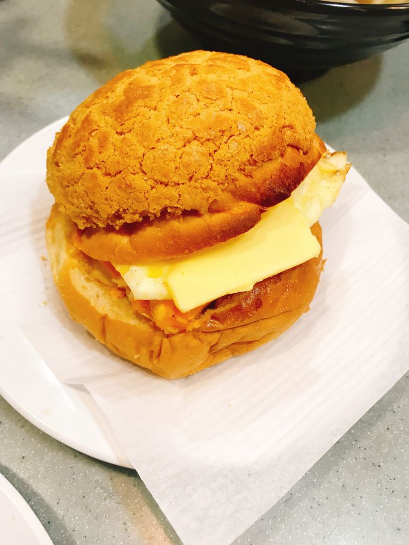 同等推荐 「猪扒菠萝包」