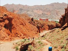 -天山神秘大峡谷