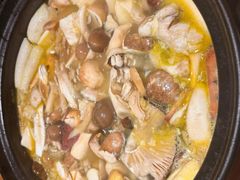 -一朵菌·野生菌探索家火锅(南亚店)