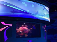 -海底巡游艇:尼莫和好友的海洋世界