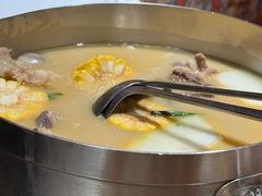 -肥仔文澳门猪骨煲(南京西路店)
