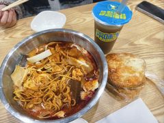 -风情居麻辣烫总店