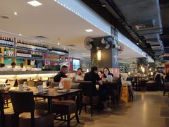-大头虾越式风味餐厅(光明广场店)