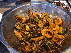 -嘎嘎鸭下巴·爆辣干锅(明教寺店)