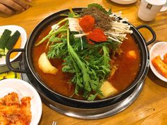 -喇喇排骨火锅·传统韩式脊骨汤(望京西园总店)