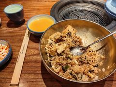 -明洞阿姨·韩式酱蟹烤肉·创意料理(三元桥店)