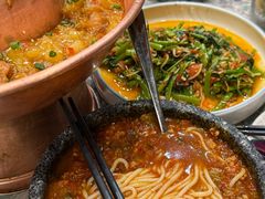 小锅米线-浩海火烧云傣家菜(京广店)