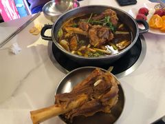 -运气牛自助酱大骨火锅(南京东路店)