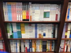 -新华书店(泉城路店)