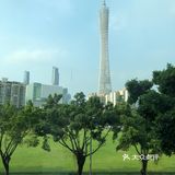 看着广州塔喝咖啡