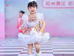 -潮童星少儿模特形体培训(郑州总校)