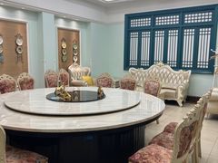 -梅龙镇酒家(南京西路总店)