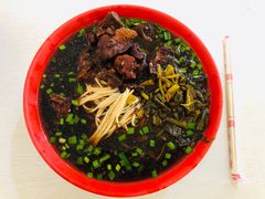 -小龙大肉面馆