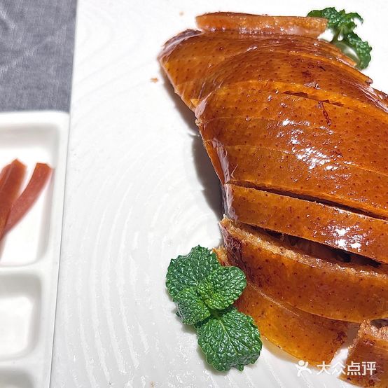 刻龙果木烤鸭餐厅(鑫泰街店)