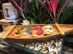 -岷山饭店-芝芝自助餐厅