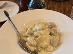 土豆面配香肠蓝乳酪酱-La Tavernetta(Bar à Vin)(乌鲁木齐路店)