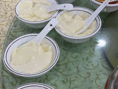 -鹏城人家海鲜酒家·23年老字号(较场尾店)