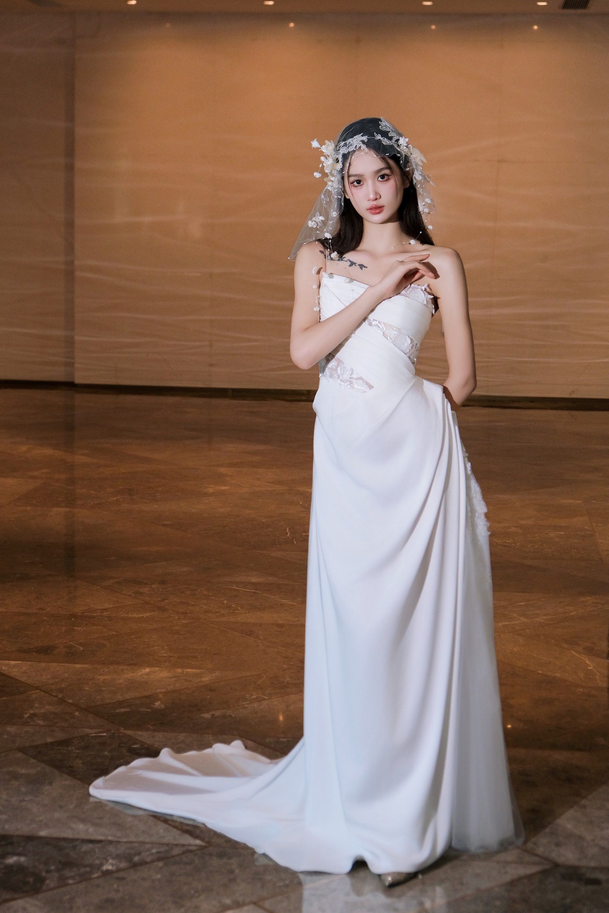 白色礼服 纯净之美