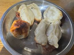 -黄阿姨锅贴大王(万航渡路店)