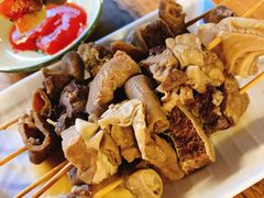 串串牛杂-尚竹阁冬瓜盅·18年地标美食(平洲店)
