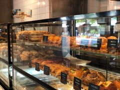 面包甜点陈列柜-81BAKERY(大学路店)