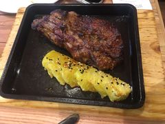 窑烤蒜香梅肉-窑啊窑窑炉烧烤(合生广场店)