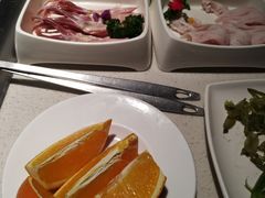 -海底捞火锅鲜切牛肉主题店(长寿路店)