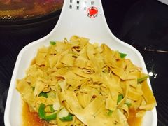 -关东情主题文化演艺餐厅