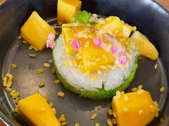 -Chom Cafe and Restaurant