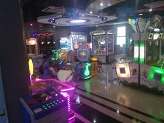 -星悦蓝海欢乐园(石路天虹店)