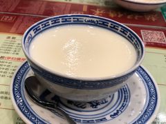 -赵记传承特色牛奶甜品(泉城广场店)