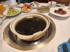 -天宜隆蘑菇宴火锅(石景山旗舰店)