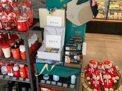 零售区-星巴克臻选(深圳华强北茂业店)