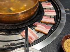 -阿山卓·野生菌火锅·纳西火塘烤肉