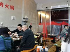 -黄潇洒老火锅(九眼桥宏济巷店)