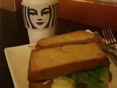 吞拿鱼三明治-星巴克臻选(北京前门大街店)