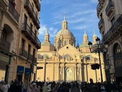 -皮拉尔圣母圣殿主教座堂