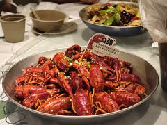 -巴厘龙虾·榜首油焖大虾(音乐学院·沿江酒馆店)