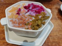 现任椰汁冰粉-老资豆拾牛·川南口味菜(保利花园店)