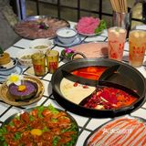 盛夏辣锅与冰品的美味碰撞