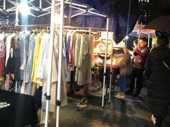 -吴山路夜市