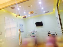 -苗方清颜专业祛痘养生