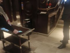 -王府井酒店(金桥港湾店)